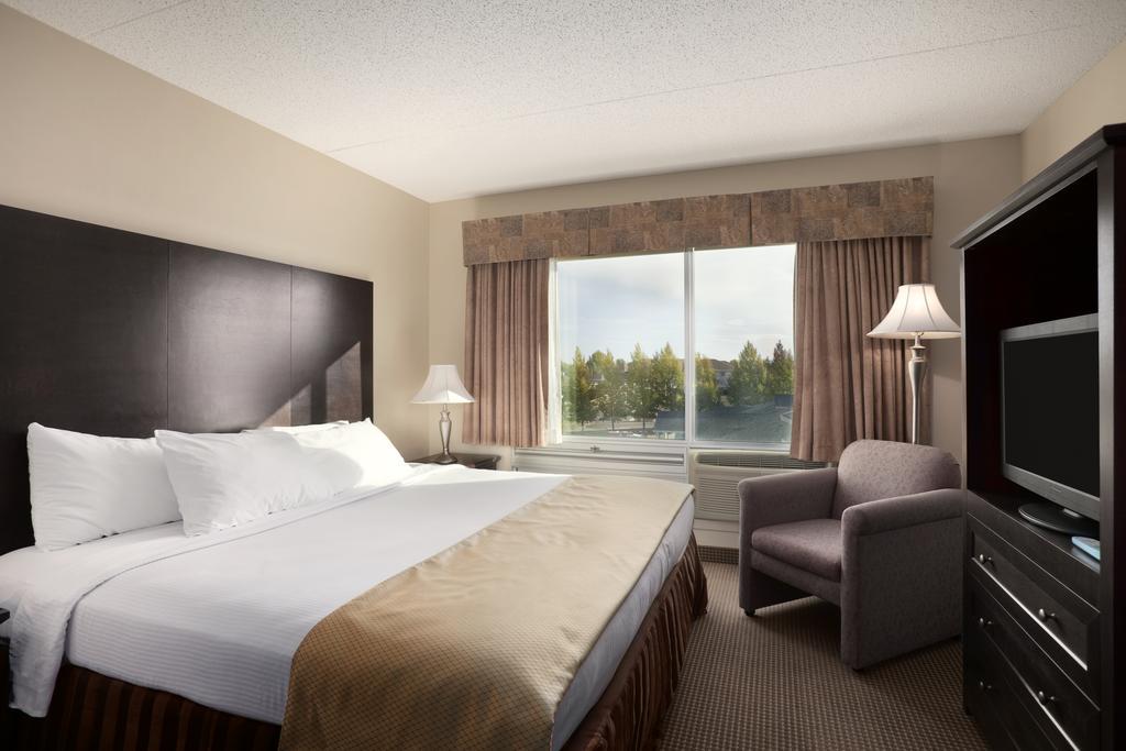 Border Inn & Suites Ллойдмінстер Номер фото